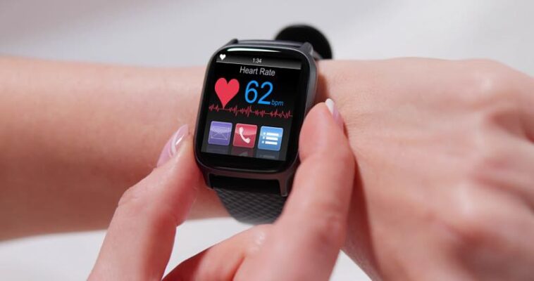 Smartwatch am Handgelenk