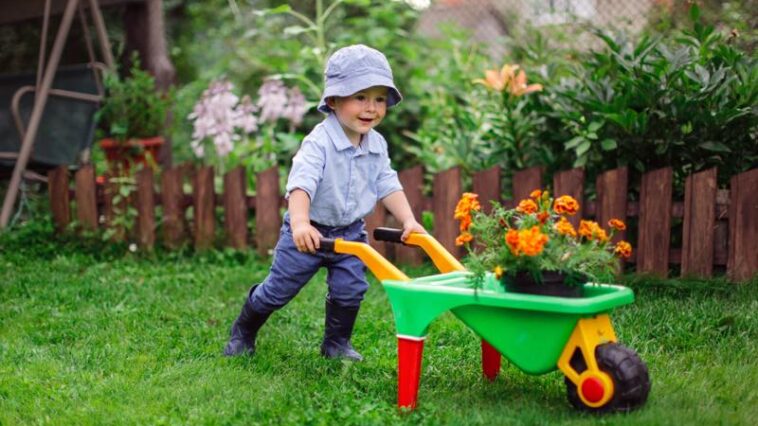 Garten mit Kindern